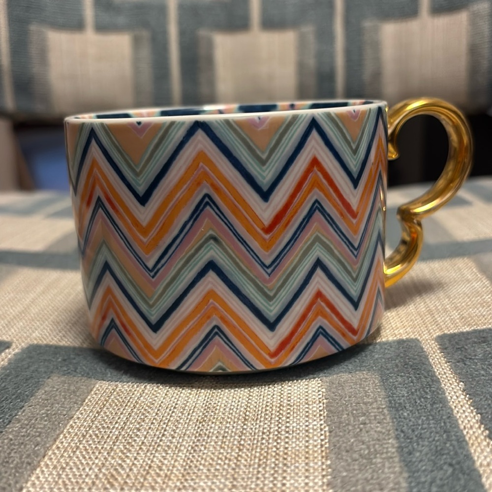 Anthropologie Chelsea Chevron Orange Blue Scalloped Gold Handle - Like New - Picture 2 of 4